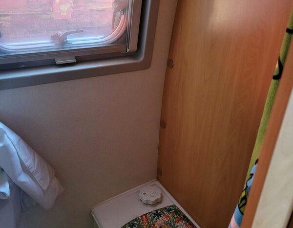 
								Fourgon aménagé – Fiat Ducato Knaus  – 2004 full									